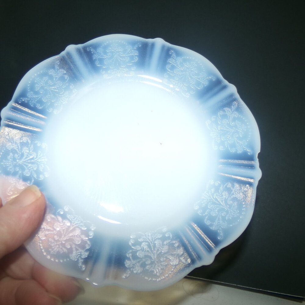 vintage set of 4 american sweetheart sandwich plates.